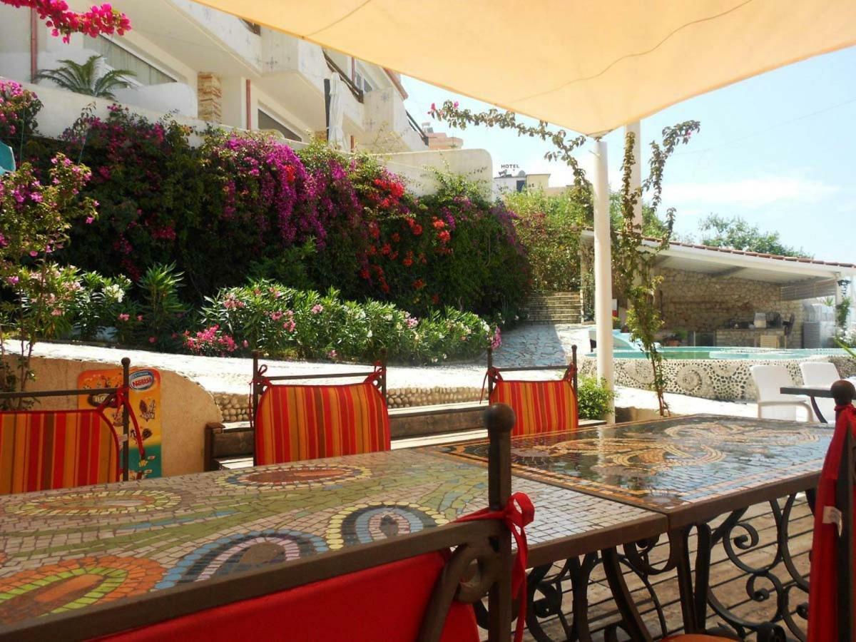 Bougainville Bay Resort - Villa 11 Saranda Dış mekan fotoğraf